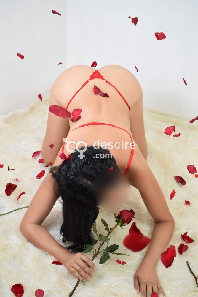 TETONA ARDIENTE Y TODA UNA NINFÓMANA - Lima - Perú